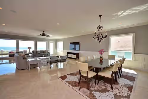 The Haven, Luxury Oceanfront House with Game Room, Hot Tub & Pool, photo 5