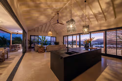 Luxury 12 person Villa with great views of Spanish Water and Caracas Bay, photo 4