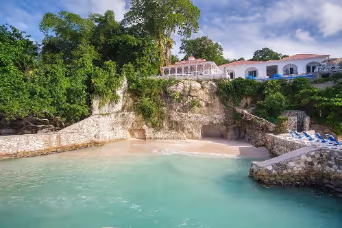 Luxury 13-bedroom, 7-acre, oceanfront villa, with all-inclusive option, photo 4