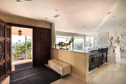 Front Entrance and Front Relaxing Living Room at Caesar's Villa on the Hills of Orange