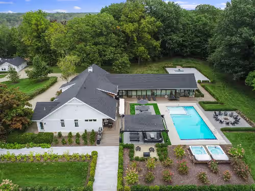 Luxury Estate with 3 Homes, Pool, Hot Tubs, Basketball/Tennis Court near Lake, photo 4