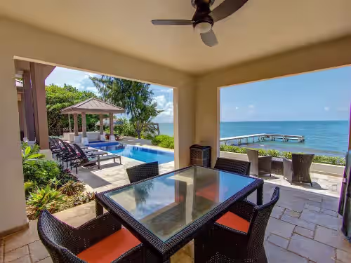 "LIVING WATERS ROATAN" CAMP BAY BEACH LUXURY OCEANFRONT VACATION VILLA, photo 2