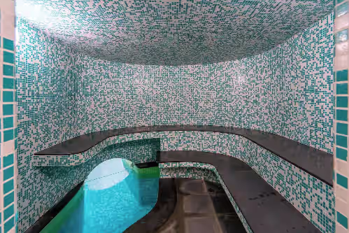 Spa at RESORT HOUSE ON THE DAM