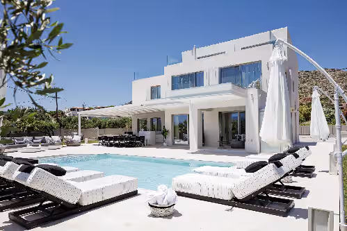 Pristine villa with spa, cinema room, full privacy, only 100 meters from sandy beach, photo 2