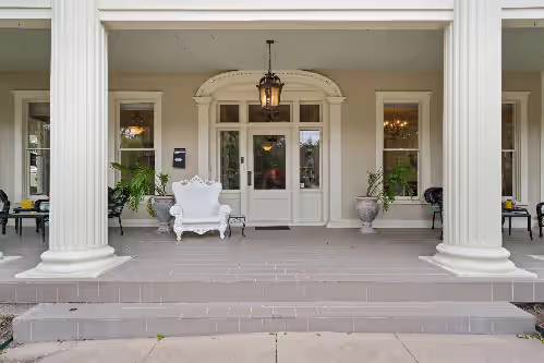 Wedding Groups up to 20: 3-Story Mansion near Downtown 2 Balconies, photo 4