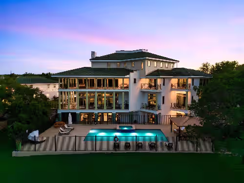 The Gatsby Mansion WATERFRONT, photo 3