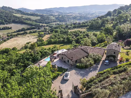 Big estate with private indoor & outdoor pool, gym, billiard in Umbria