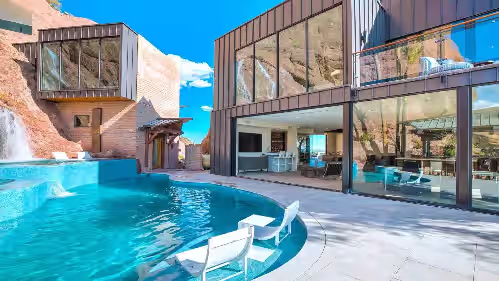 Casita conveniently located near house & pool attached to Camelback Mountain at On the Rocks