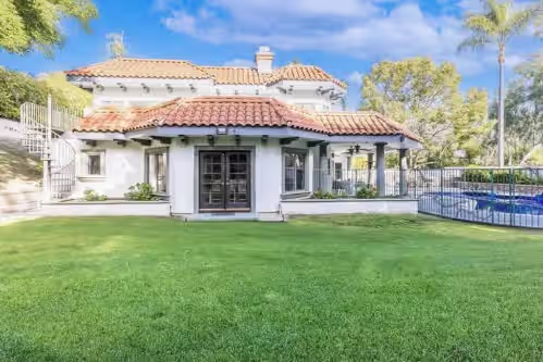 Exquisite Spanish Villa Retreat, photo 4