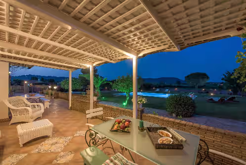 Outdoor dining at Sarakino House with Private Pool