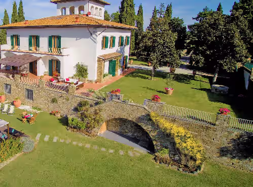 Charming Villa le Torri in Chianti, 8 ensuite bedrooms, A/C, Pool, Wi-Fi, Florence, photo 3