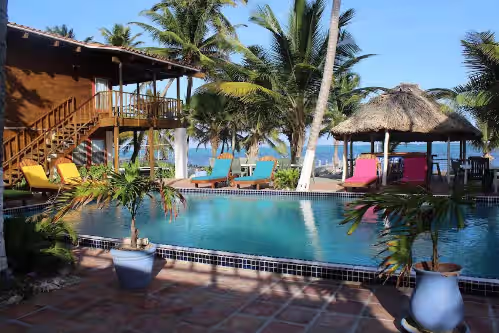 Sundiver Beach Resort - Your Own Private Retreat - Priced for 24 guests!