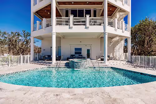 Your Island Paradise Awaits Beachfront, Heated Pool Breathtaking Sunsets, photo 2