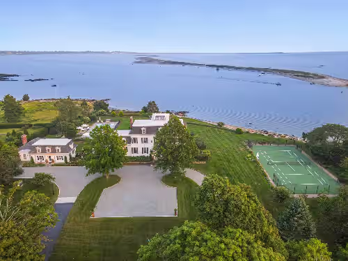 Villa Salt Acres — Idyllic East Coast Estate in Stonington