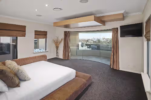 Leonard bedroom at Living Waters- Ultimate Luxury in Busselton
