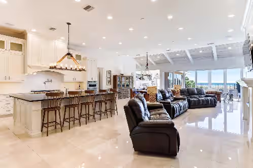 Oceanfront, photo 2
