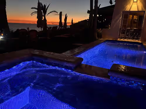 Stunning Malibu Oceanfront Estate w/ 2 Guesthouses, Pool, Tennis Court, photo 2