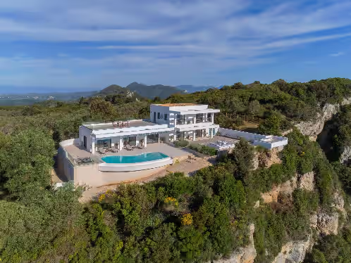 The Clifftop Villa  Ensconced in Nature's Magnificence