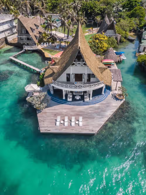 Spectacular beachfront home with pool and jacuzzi, photo 3