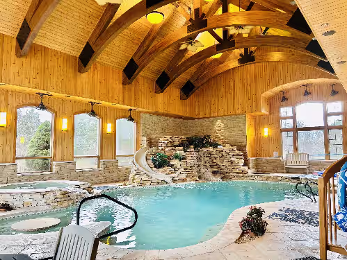 Indoor Pool, Lakefront, Indoor Pickleball, Sleeps 30