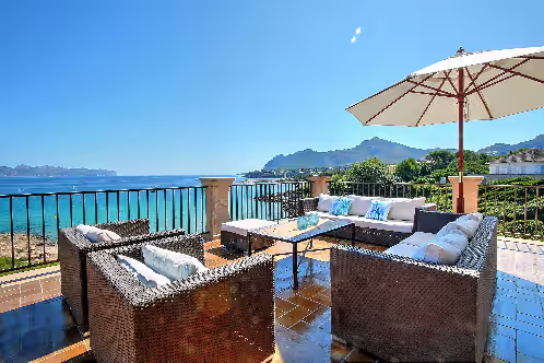 Terrace/patio at Seafront villa with stunning views and direct access to the beach