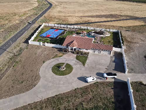 LUXURY ENTERTAINMENT OASIS, photo 4