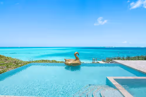 Shades of Blue a luxury home on private beachfront sleeps 20ppl, chef, boat tour, photo 4