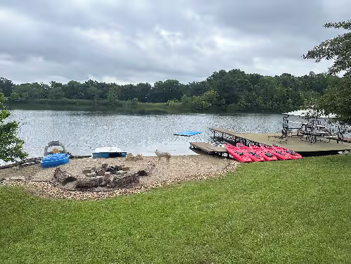 Indoor Heated Pool pontoon boat fish 3 full baths sleeps 17 in beds WINTER SALE!