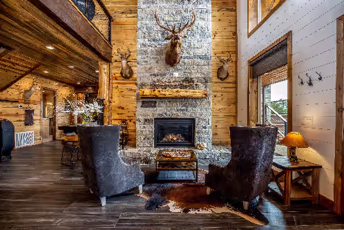 Crystal Lake Mansion: Luxurious Retreat in Broken Bow, Oklahoma, photo 4