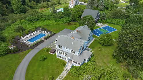 HEATED SALTWATER POOL, Pickleball. Higgins Beach Estate~sleeps 30. 12 min to DT, photo 2