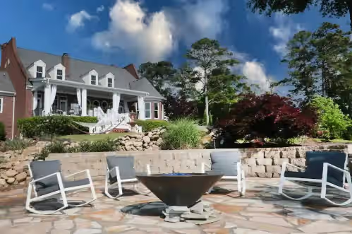 Private Luxury Lakefront Estate, photo 4