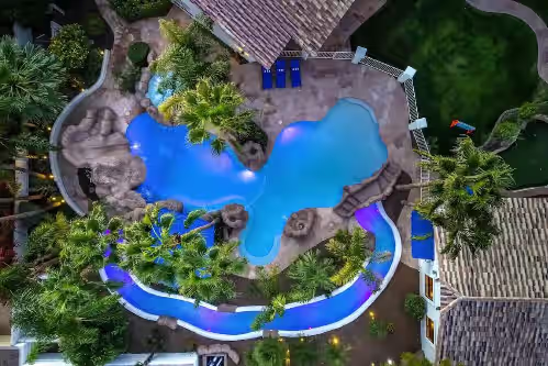 The Pool House, photo 4