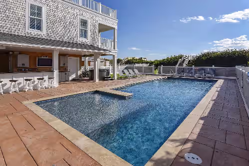 Crew Quarters -- 16BR Oceanfront with Elevator, Pool and More, photo 2