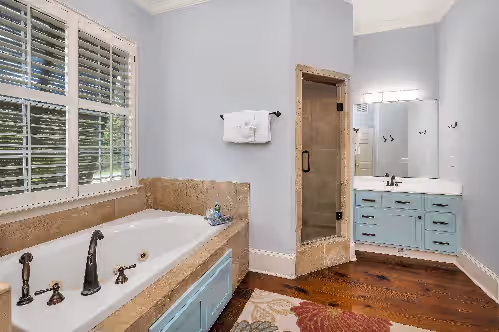 Beautiful Large Home with Pool, Riverfront Dock, Gourmet Kitchen and Kids Bunk Room, photo 4