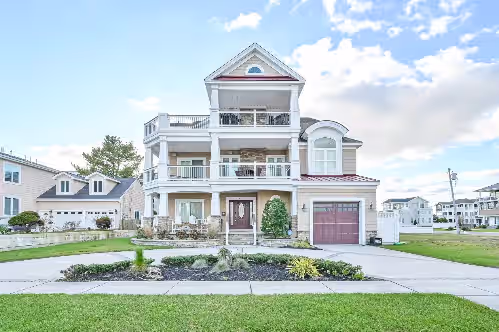 Luxury Beach Front Estate With Pool & Hot Tub Sleeps 16