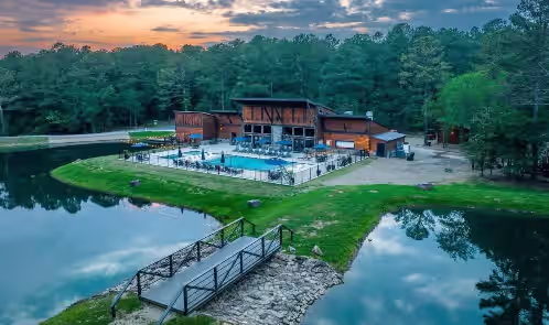 Rooftop Patio Fun New Luxury Cabin with Pool, Indoor 3-Story Slide, Pet Friendly, photo 3