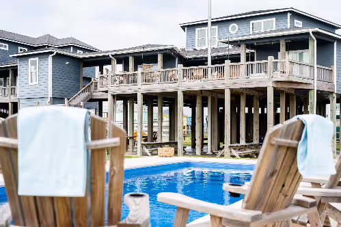 Solara Sands: Theater & Game, Steps to the Beach, photo 4