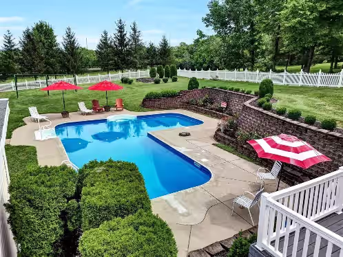 Louisville Country Manor, photo 2