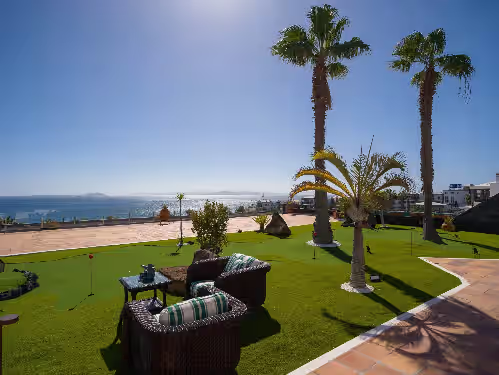 Villa Costa Roja with swimming pools, jacuzzi, mini golf, paddle tennis and sea and volcano views, photo 3
