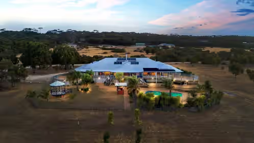 Experience world-class service at Doyles on the Bay