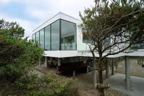 Forest Edge Beach House: New Oceanfront Luxury, photo 2