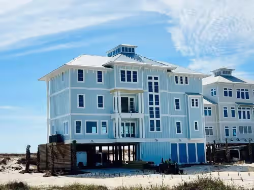 NEW Morning Breeze Beachfront/Pool/Elevator plus FREE Golf & Activities, photo 2