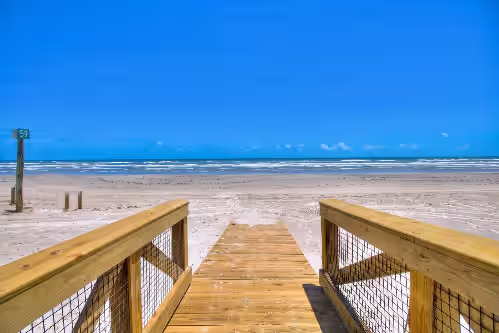 Largest Home in All of Cinnamon Shore w/ Gulf-Front Views + Amenities, photo 3