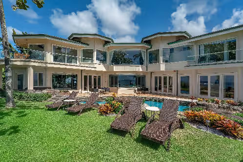 Beachfront Luxury Property with Pool