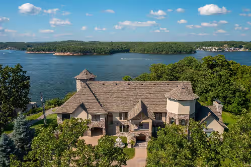 Stone's Mansion in Osage Beach MO, photo 3