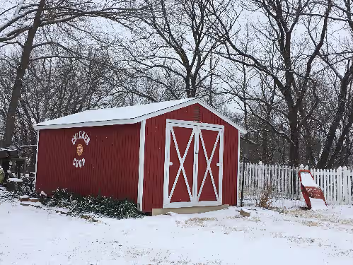6-Star Country Living by Legends, Speedway, NE Furniture Mart, 15 Min Downtwn KC, photo 4