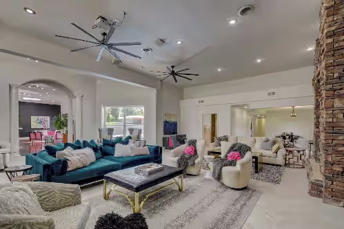 Family Friendly 5 Bed 5 Bath 6000 SF Ranch With Pool, photo 3