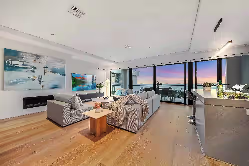 Luxe 3-Storey Oceanfront Retreat