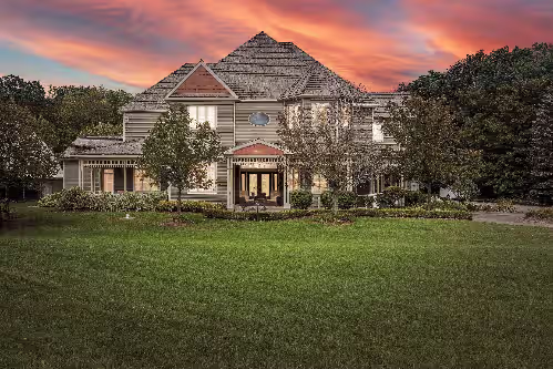 Your very own 12 Acre Private Resort & Spa Retreat…A Family Memory Maker ENJOY!