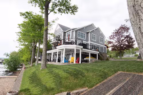 Waterfront, 138 ft Private Beach, Sunset, ADA friendly w elevator & Hot Tub